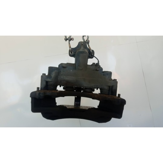 PINZA ANTERIORE SINISTRA VOLVO truck FH13 usato