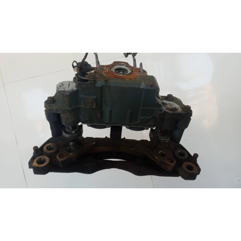 VOLVO truck PINZA POSTERIORE DESTRA VOLVO truck FH13 usato