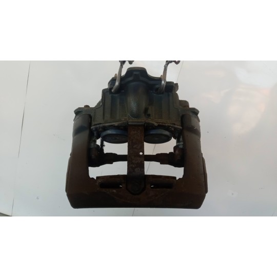 PINZA POSTERIORE DESTRA VOLVO truck FH13 usato