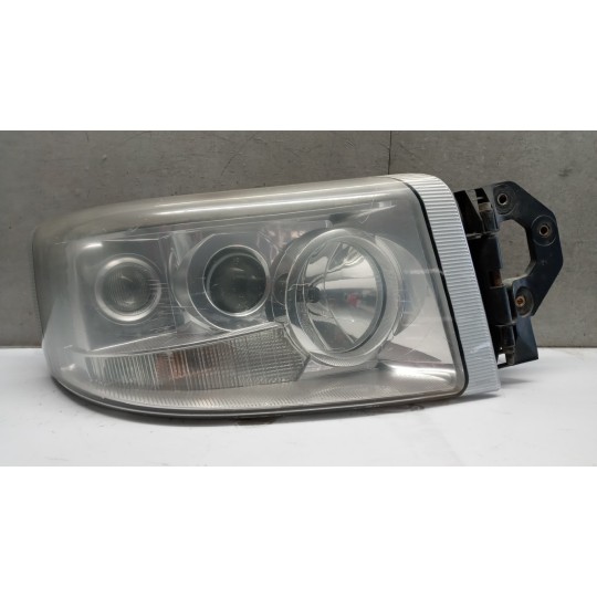 RIGHT HEADLIGHT RENAULT truck Premium 2005>2013 used