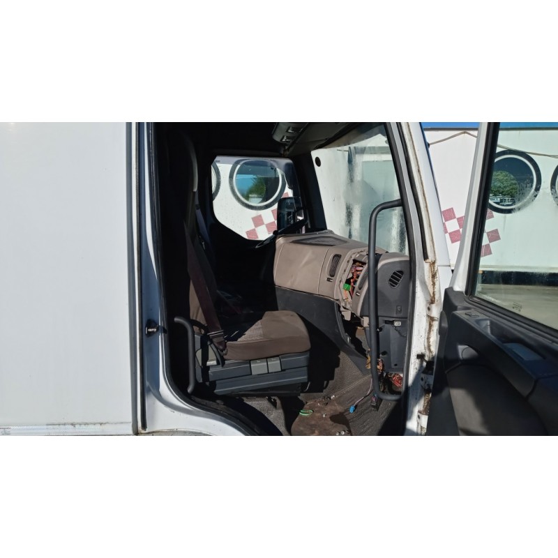 RENAULT truck COMPLETE CABIN RENAULT truck Premium 2005>2013 used