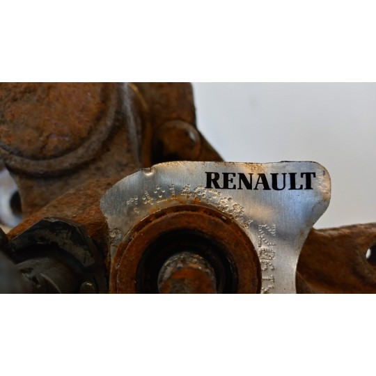 PINZA ANTERIORE SINISTRA RENAULT truck Premium 2005>2013 usato