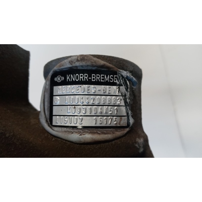 MERCEDES BUS RIGHT FRONT CALIPER BRAKE  MERCEDES BUS Citaro used