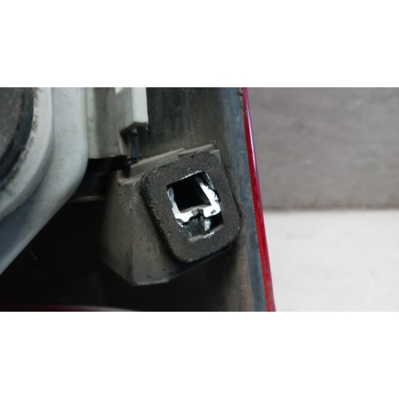 VOLKSWAGEN FARO POSTERIORE ESTERNO SINISTRO VOLKSWAGEN Polo 2001>2005 usato