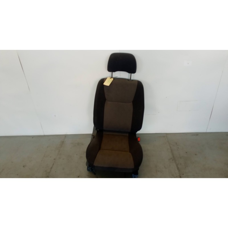 NISSAN KIT SELLERIA NISSAN Navarra 2002>2004 usato