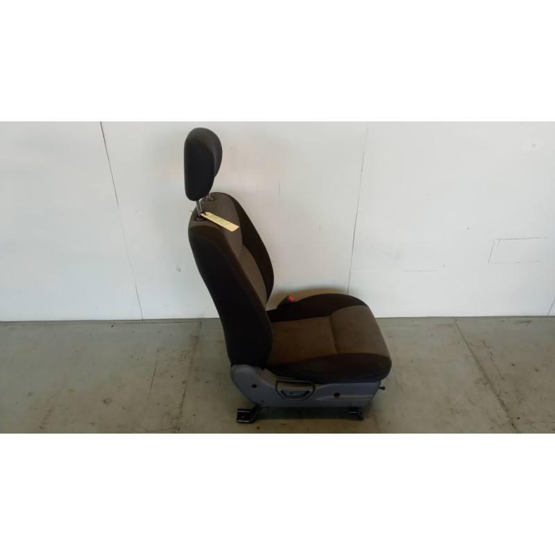 NISSAN KIT SELLERIA NISSAN Navarra 2002>2004 usato