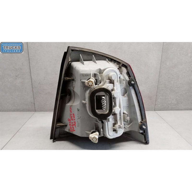 OPEL FARO POSTERIORE ESTERNO SINISTRO OPEL Astra G 1998>2004 usato