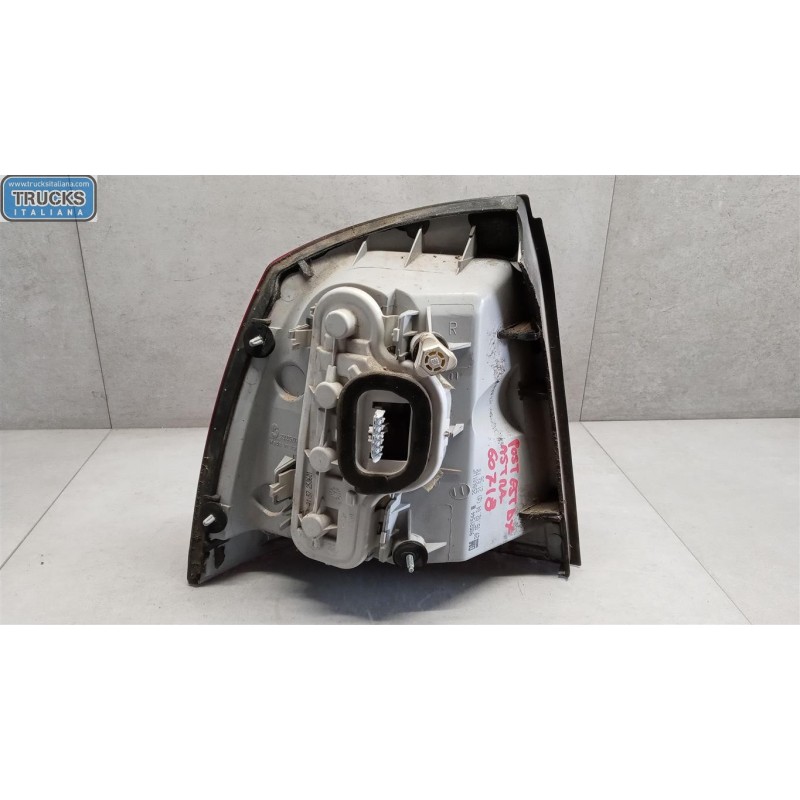 OPEL FARO POSTERIORE ESTERNO DESTRO OPEL Astra G 1998>2004 usato