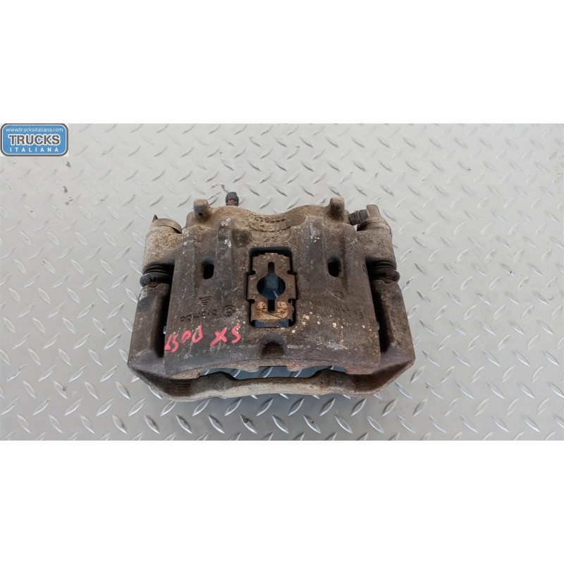 IVECO PINZA POSTERIORE SINISTRA IVECO Daily 2000>2006 usato