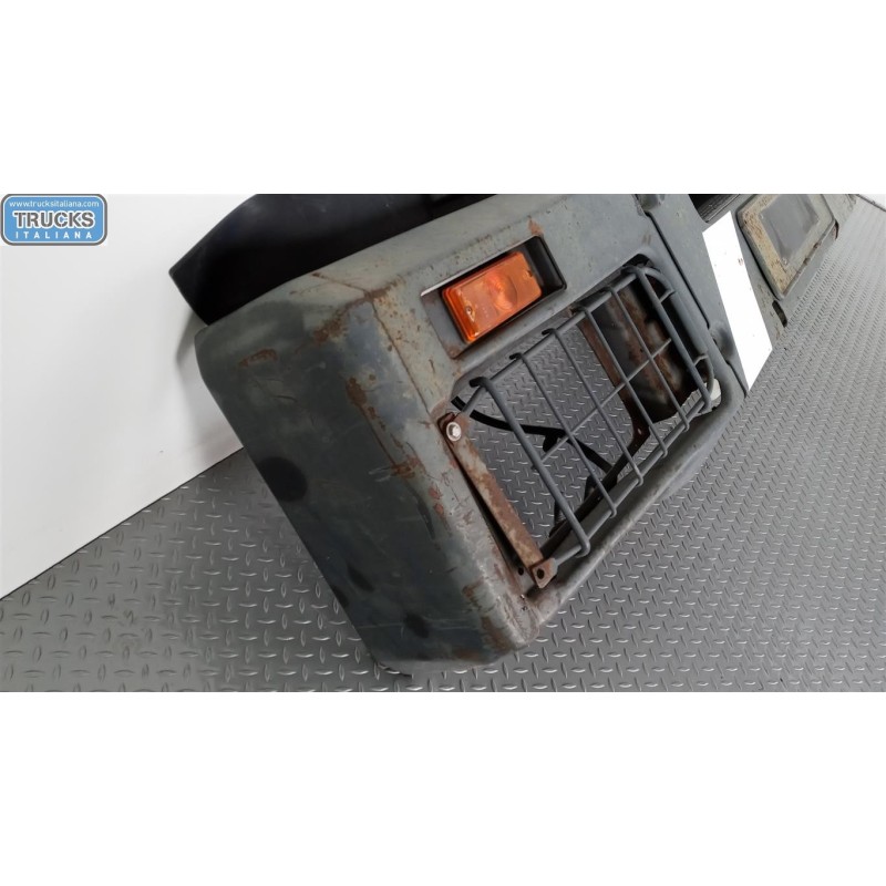 IVECO CANTONALE PARAURTI ANT DX IVECO EUROTECH usato