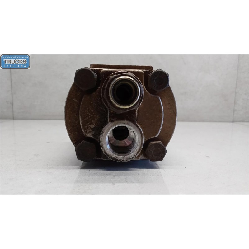 IVECO POMPA IDRAULICA IVECO Daily 2000>2006 usato