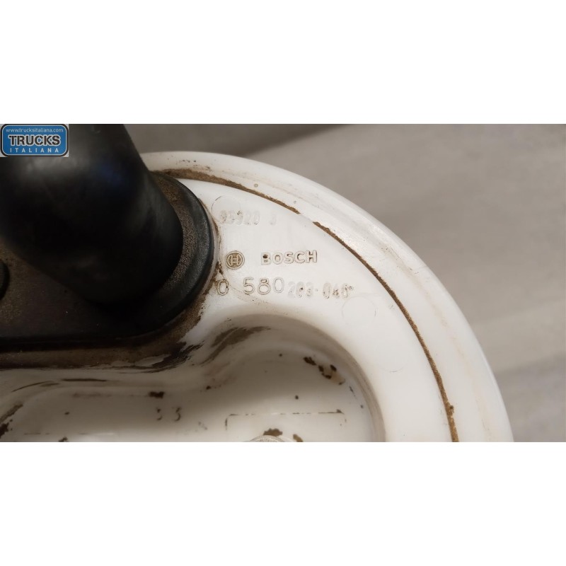 IVECO POMPA SERBATOIO IVECO Daily 2006>2009 usato