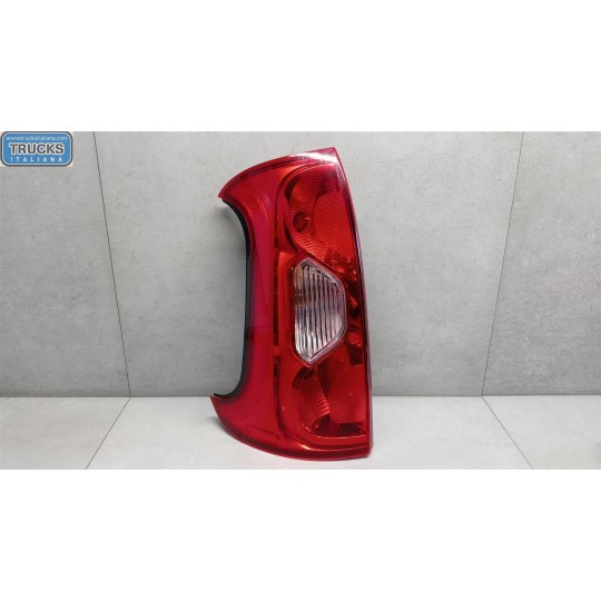 FARO POSTERIORE ESTERNO SINISTRO FIAT Panda 2012> usato