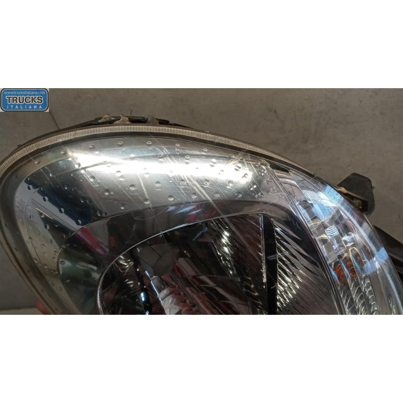 NISSAN FRONT LEFT FLASHLIGHT  NISSAN Kubistar 2004> used