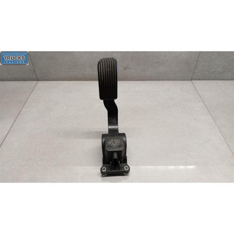 MERCEDES-BENZ van PEDALE ACCELERAZIONE ELETTRONICO MERCEDES-BENZ van Vito-V (W447) 2014>2019 usato