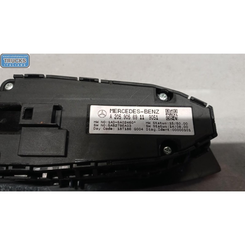 MERCEDES-BENZ van INTERRUTTORI E PULSANTI ALZAVETRI MERCEDES-BENZ van Vito-V (W447) 2014>2019 usato