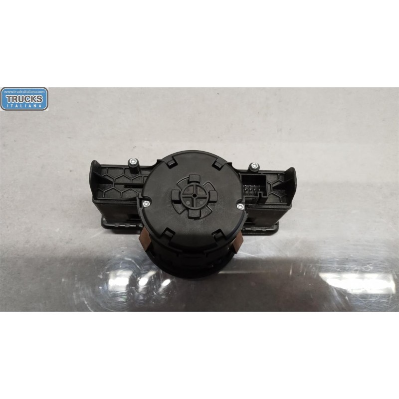 MERCEDES-BENZ van BLOCCO LUCI MERCEDES-BENZ van Vito-V (W447) 2014>2019 usato