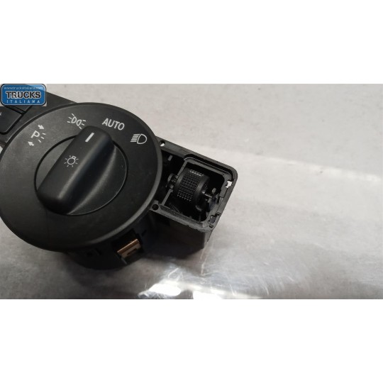 BLOCCO LUCI MERCEDES-BENZ van Vito-V (W447) 2014>2019 usato