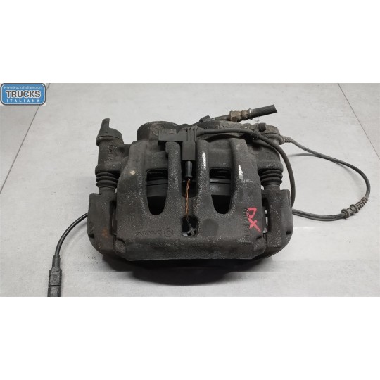 PINZA ANTERIORE DESTRA MERCEDES-BENZ van Vito-V (W447) 2014>2019 usato