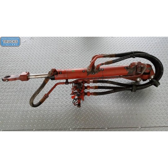 PISTONE SERVOSTERZO IVECO EUROTECH usato