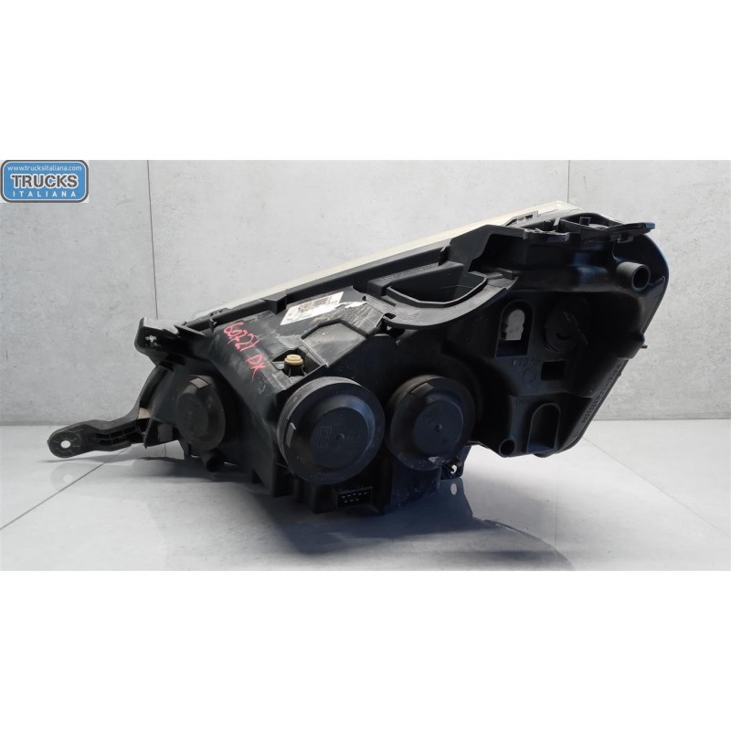 FIAT van RIGHT HEADLIGHT FIAT van Scudo 2007> used