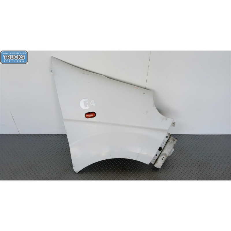 OPEL van RIGHT FRONT MUDGUARD  OPEL van Vivaro A 2002>2006 used