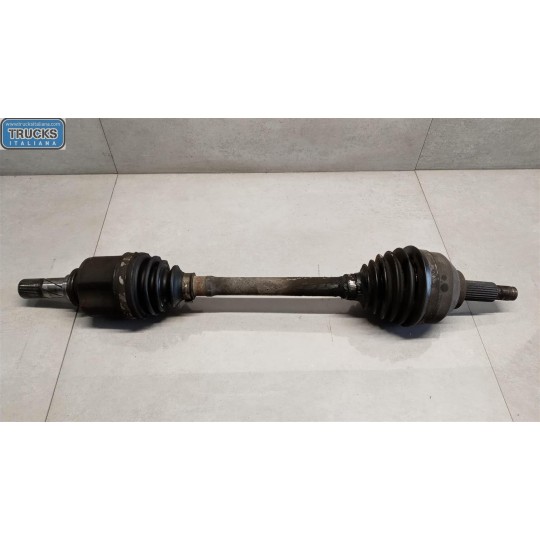 SEMIASSE ANTERIORE SINISTRO OPEL van Vivaro A 2002>2006 usato