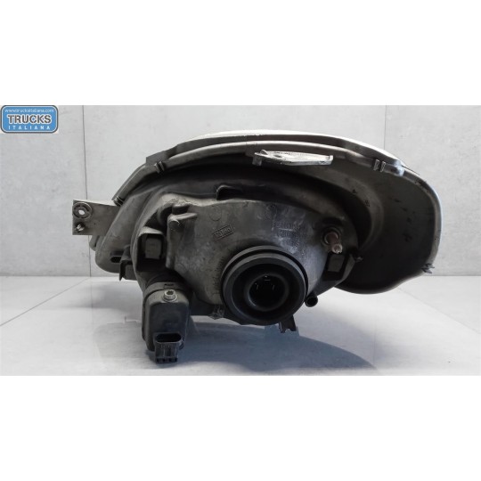 FARO ANTERIORE DESTRO OPEL van Vivaro A 2002>2006 usato