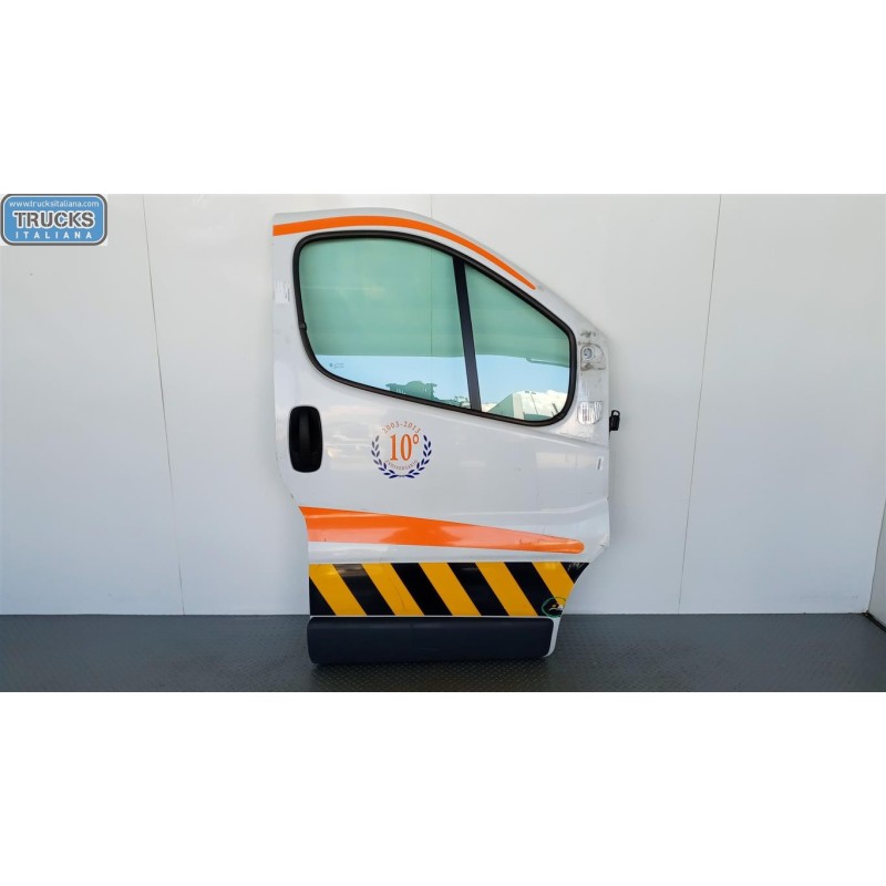 OPEL van RIGHT FRONT DOOR  OPEL van Vivaro A 2002>2006 used