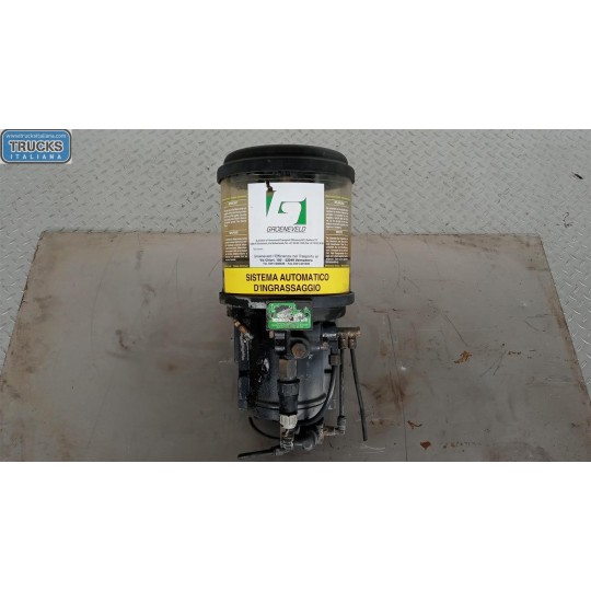 GREASE GUN PUMP RENAULT truck Premium 1996>2005 used
