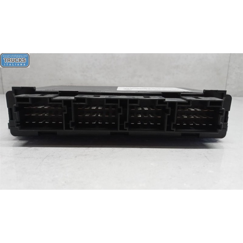 RENAULT truck CENTRALINE VARIE A RENAULT truck Premium 1996>2005 usato