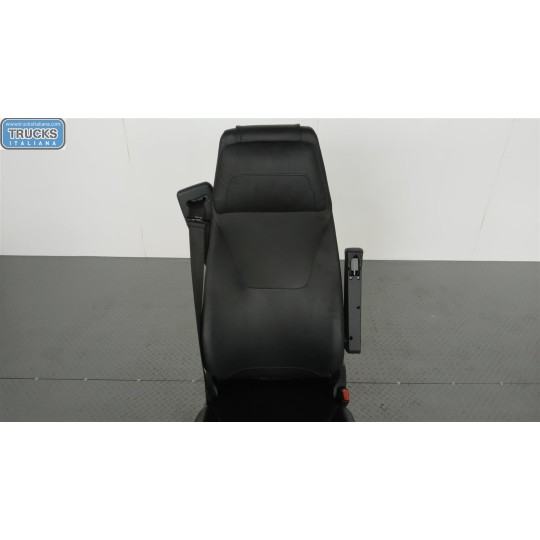 FRONT SEATS RENAULT truck Premium 1996>2005 used