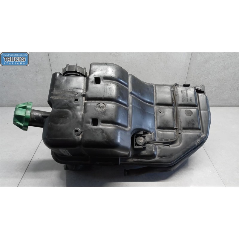 MERCEDES-BENZ truck VASCHETTA ACQUA RADIATORE MOTORE MERCEDES-BENZ truck Actros 1997>2003 usato