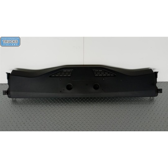 FRONT CENTER BUMPER RENAULT truck T 2014> used