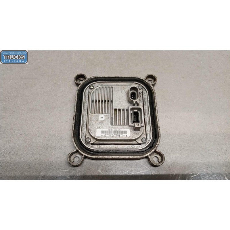 RENAULT truck HEADLIGHT UNIT  RENAULT truck T 2014> used