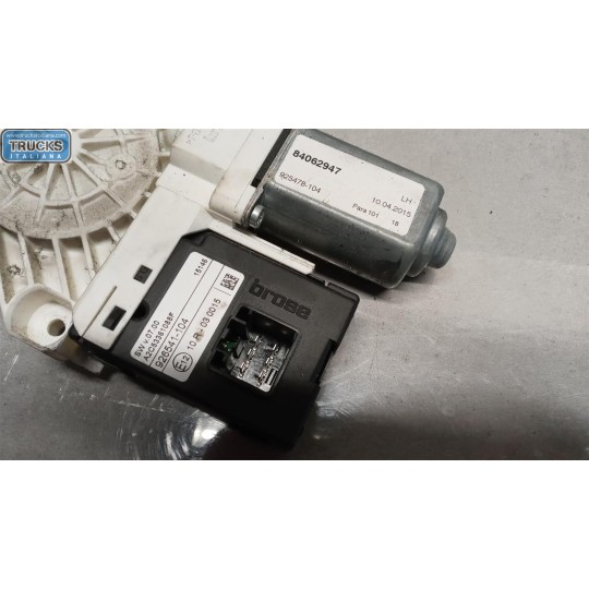 ALZA VETRI ANTERIORI SINISTRO RENAULT truck T 2014> usato