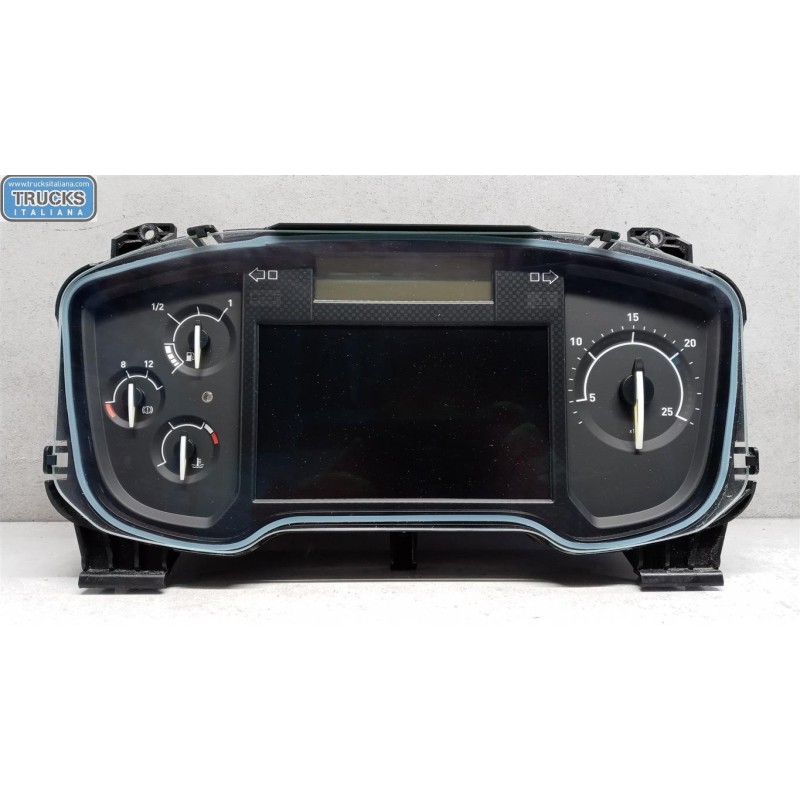 RENAULT truck INSTRUMENT PANEL RENAULT truck T 2014> used