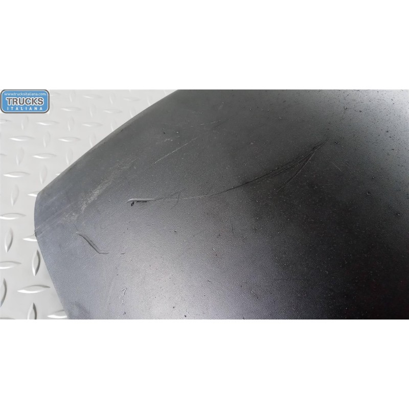 RENAULT truck CANTONALE PARAURTI ANT SX RENAULT truck T 2014> usato
