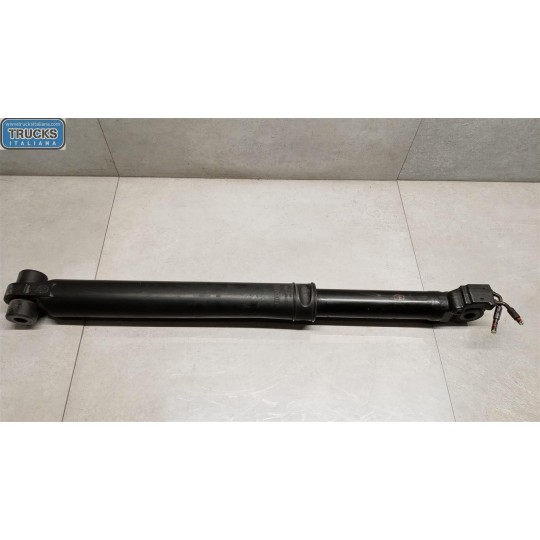 PISTONE ALZA CABINA RENAULT truck T 2014> usato