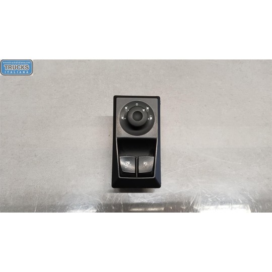 VARIOUS SWITCHES AND BUTTONS A
 RENAULT truck T 2014> used