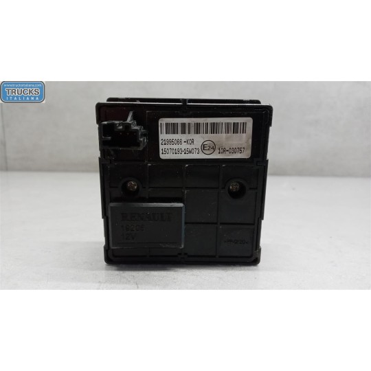 INTERRUTTORI E PULSANTI ABITACOLO RENAULT truck T 2014> usato