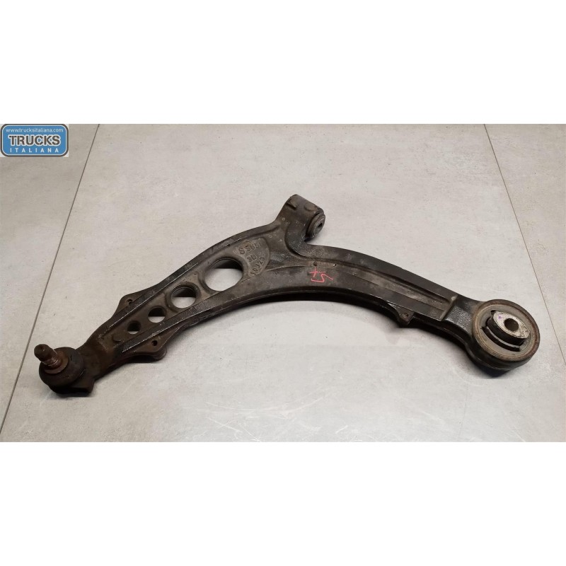 FIAT BRACCIO OSCILLANTE ANTERIORE INFERIORE SINISTRO FIAT Punto 2003>2010 usato