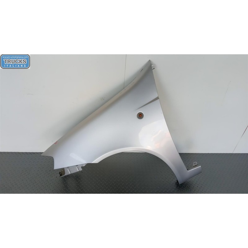 FIAT PARAFANGO ANTERIORE SINISTRO FIAT Punto 2003>2010 usato