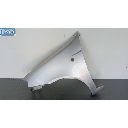 PARAFANGO ANTERIORE SINISTRO FIAT Punto 2003>2010 usato