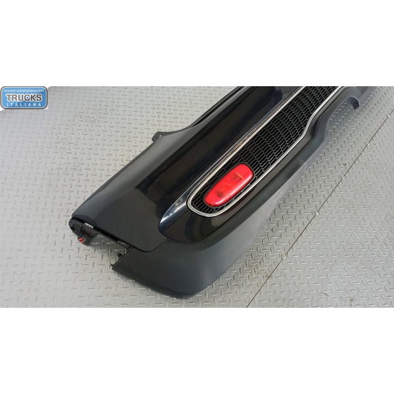 MINI PARAURTI POSTERIORE MINI R 56  2006>2011 usato