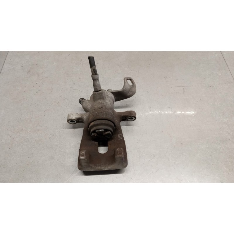 MINI PINZA POSTERIORE DESTRA MINI R56  2006>2011 usato