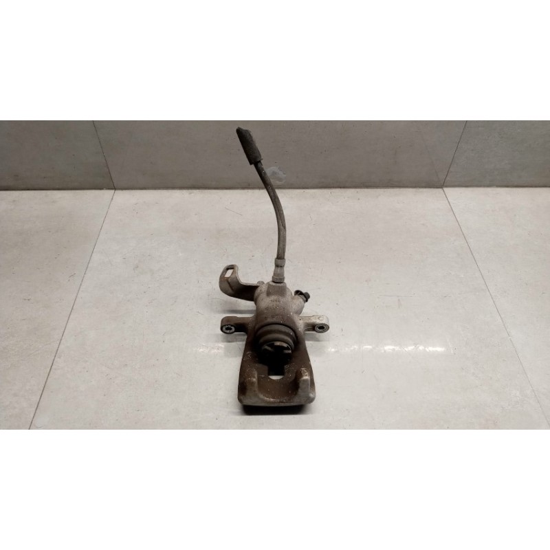 MINI PINZA POSTERIORE SINISTRA MINI R56  2006>2011 usato