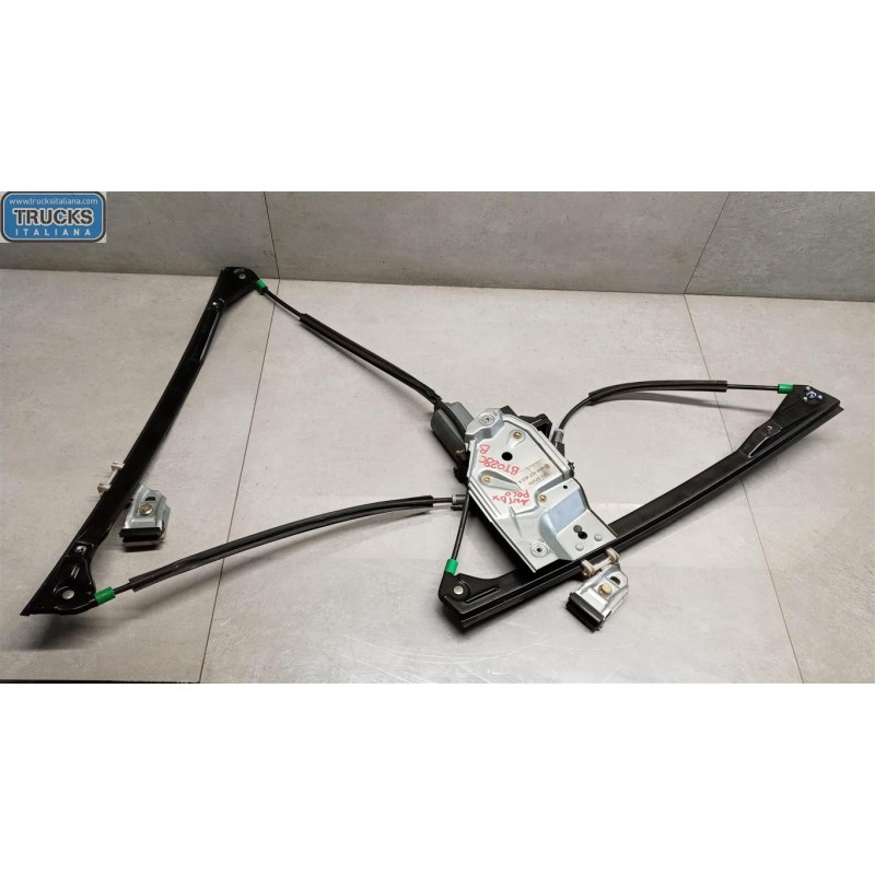 VOLKSWAGEN ALZA VETRI ANTERIORI DESTRO VOLKSWAGEN Polo 1999>2001 usato