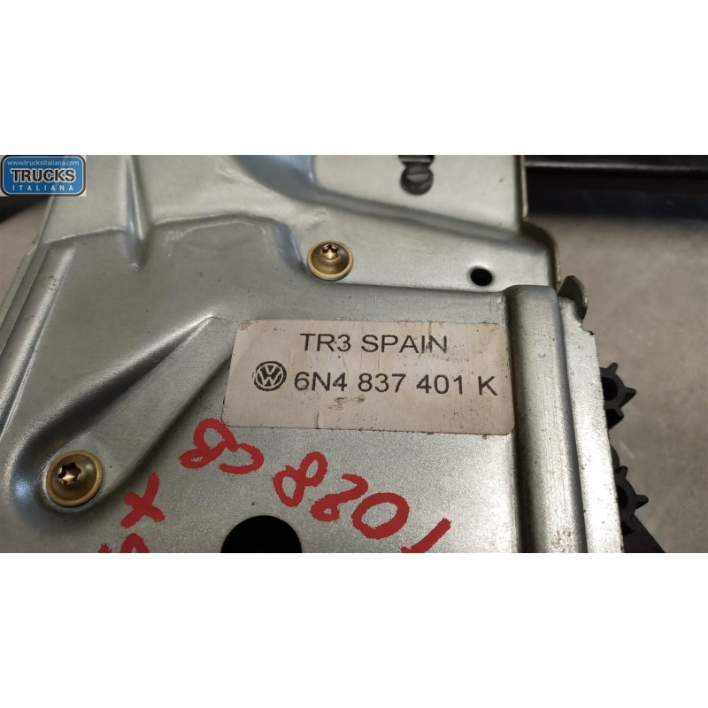 VOLKSWAGEN FRONT LEFT POWERED WINDOWS  VOLKSWAGEN Polo 1999>2001 used