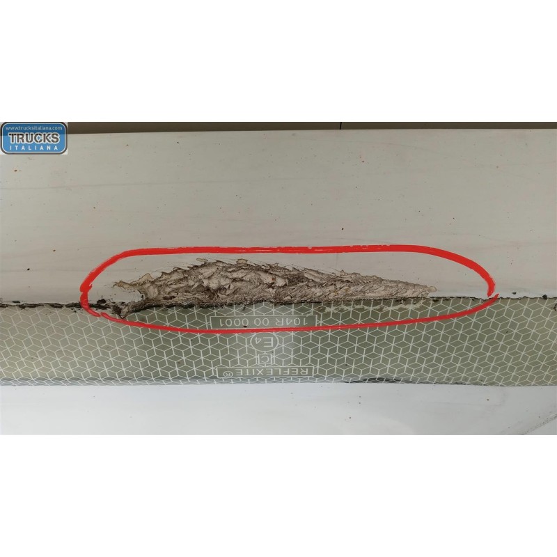 MERCEDES-BENZ truck MINIGONNA SINISTRA MERCEDES-BENZ truck Actros euro 5 2008>2013 usato